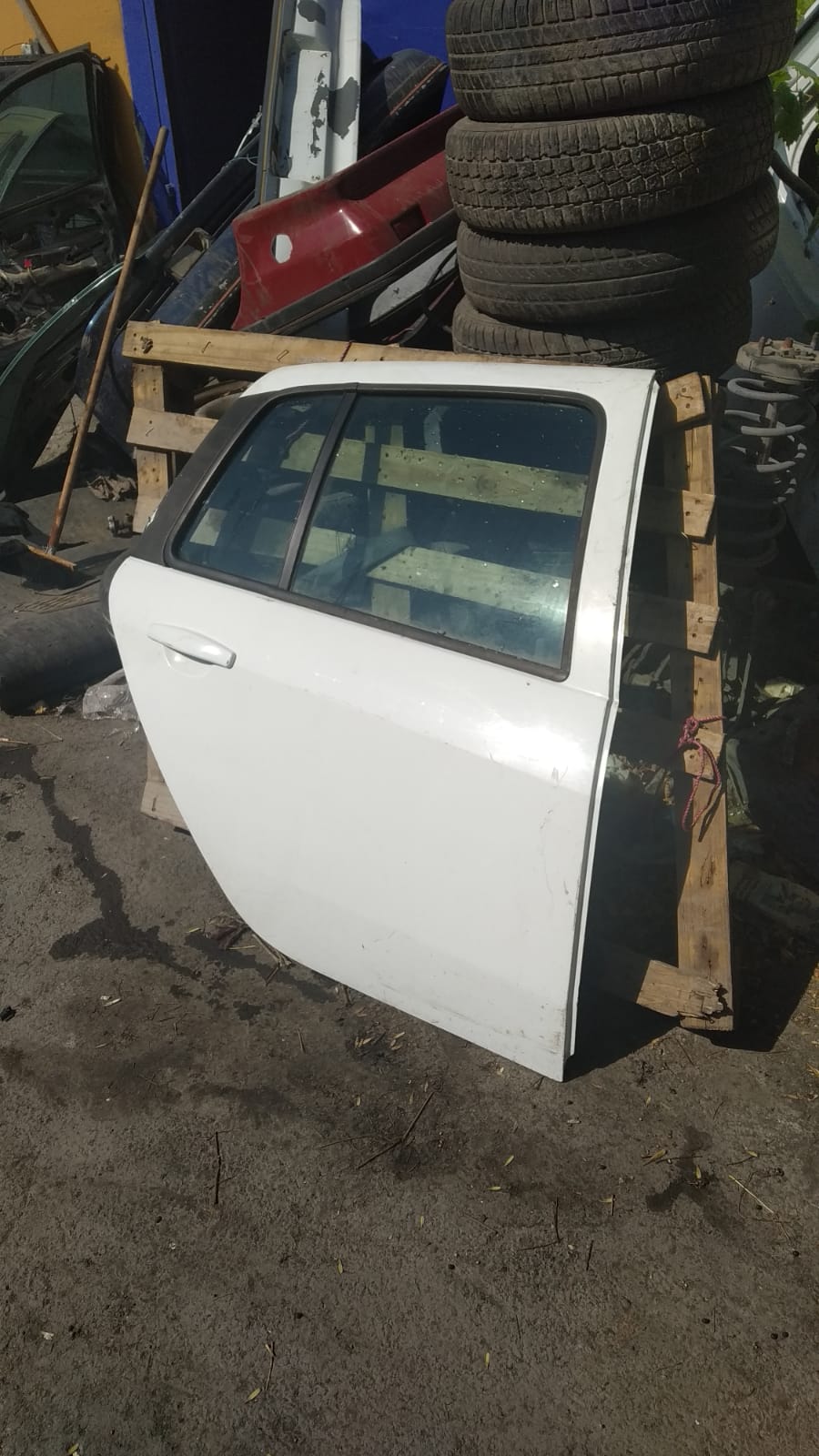 RENAULT SYMBOL THALİA SAĞ ARKA KAPI